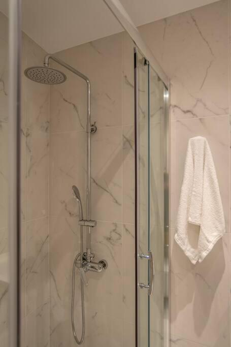 A11 Pristine & Comfy Studio Near Plaka & Parthenon Athen Exterior foto